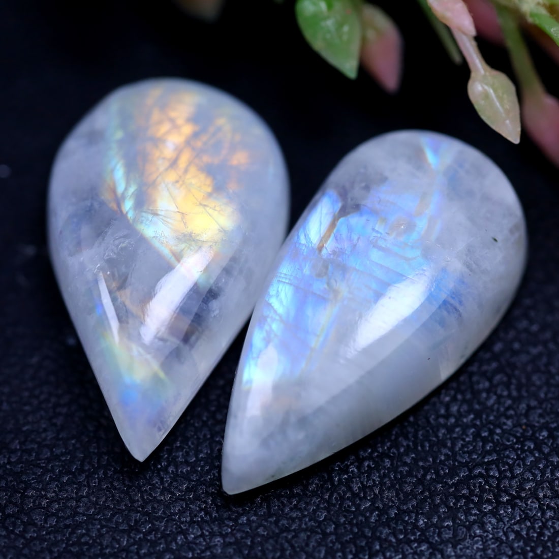 Moonstone 24.08Ct Natural 2 PCS Ranbow Moonstone Cabochon: Ksmith Jewels Global Welcome to our auction house, today auction brought to you by Ksmith Jewels Global based in Penang, Malaysia specialize in all kinds of opal and color gemstone both in manufacturi