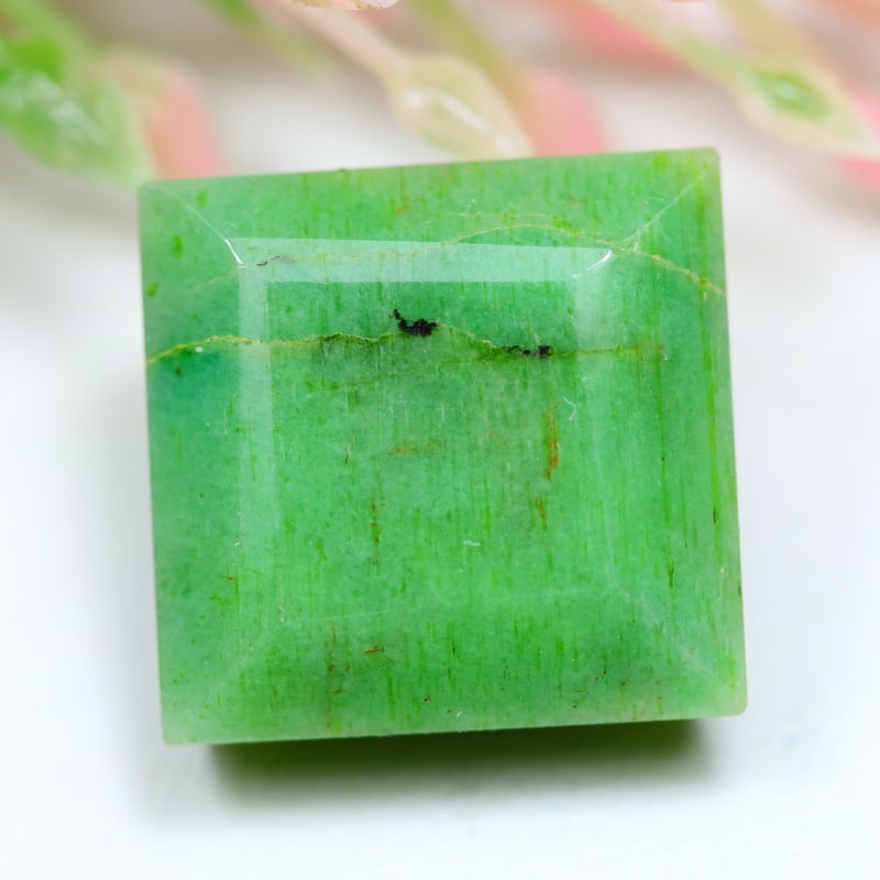Emerald 14.71Ct Natural Brazilian Emerald Square Faceted Cut: Ksmith Jewels Global Welcome to our auction house, today auction brought to you by Ksmith Jewels Global based in Penang, Malaysia specialize in all kinds of opal and color gemstone both in manufacturi