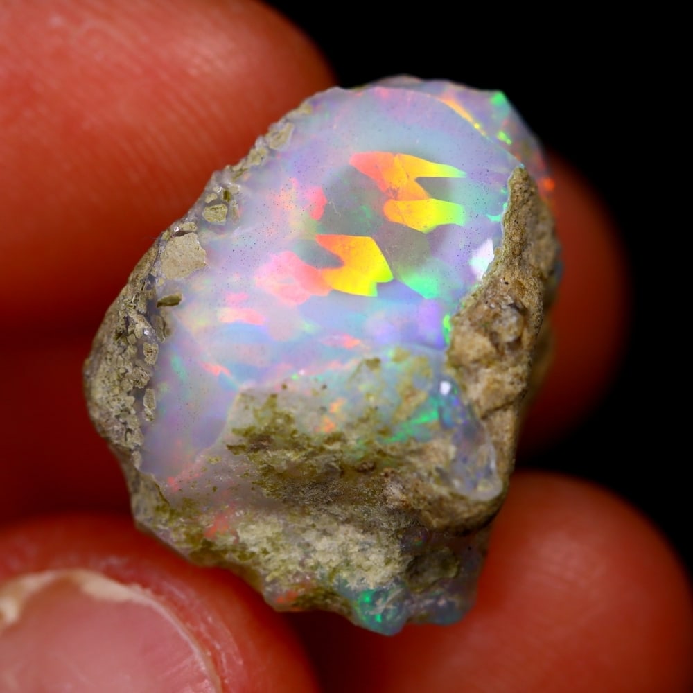 15Ct Rough Opal Specimen - Ethiopian Opal - Mineral Rough: Ksmith Jewels Global Welcome to our auction house, today auction brought to you by Ksmith Jewels Global based in Penang, Malaysia specialize in all kinds of opal and color gemstone both in manufacturi