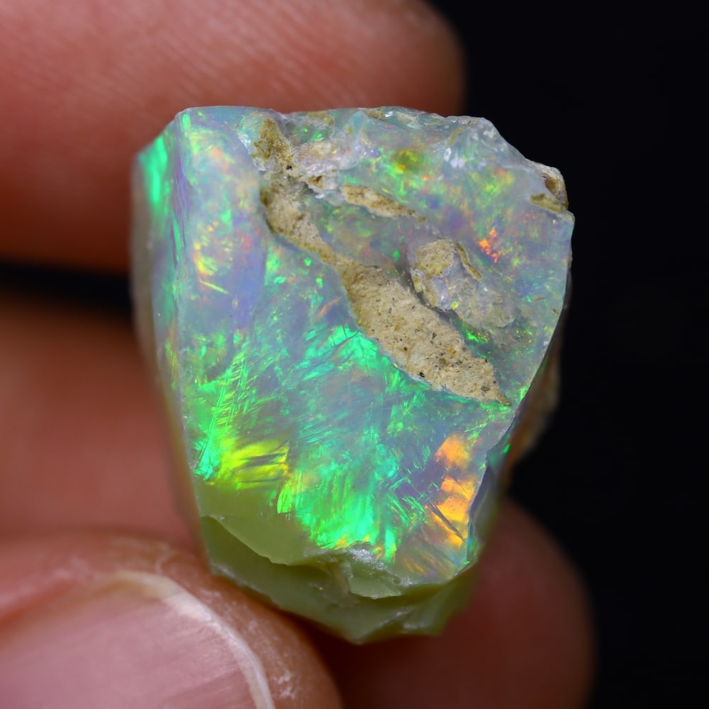 14.7Ct Rough Opal Specimen - Ethiopian Opal - Mineral Rough: Ksmith Jewels Global Welcome to our auction house, today auction brought to you by Ksmith Jewels Global based in Penang, Malaysia specialize in all kinds of opal and color gemstone both in manufacturi