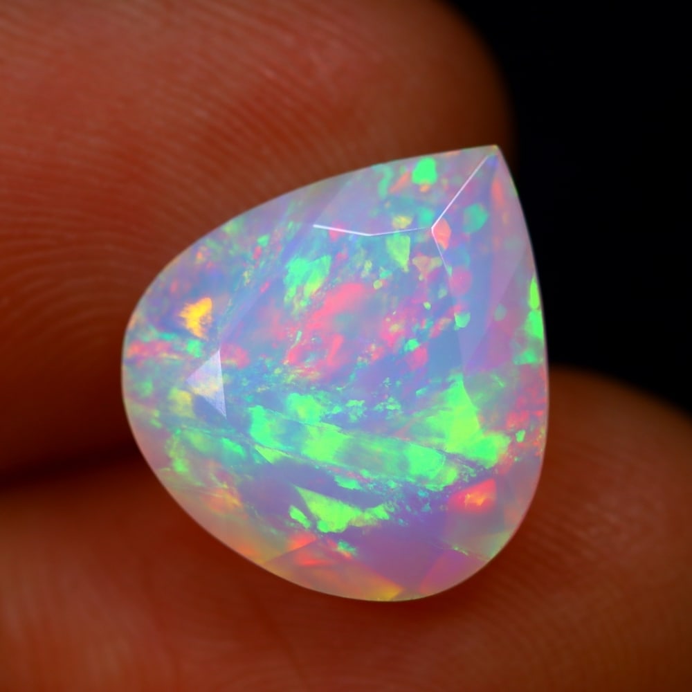 4.04Ct Welo Opal Polished - Ethiopian Opal - Pear Faceted: Ksmith Jewels Global Welcome to our auction house, today auction brought to you by Ksmith Jewels Global based in Penang, Malaysia specialize in all kinds of opal and color gemstone both in manufacturi