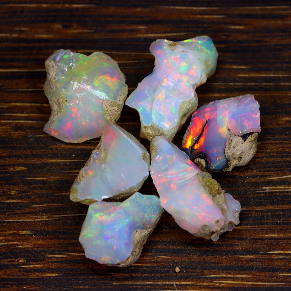 41Ct Group of 6 Rough Opal Specimen - Ethiopian Opal - Mineral Rough Set: Ksmith Jewels Global Welcome to our auction house, today auction brought to you by Ksmith Jewels Global based in Penang, Malaysia specialize in all kinds of opal and color gemstone both in manufacturi
