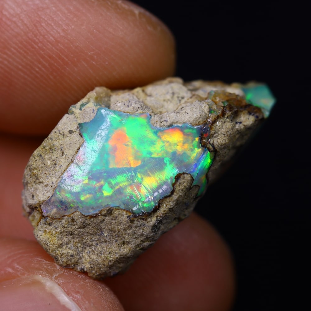 10.1Ct Rough Opal Specimen - Ethiopian Opal - Mineral Rough: Ksmith Jewels Global Welcome to our auction house, today auction brought to you by Ksmith Jewels Global based in Penang, Malaysia specialize in all kinds of opal and color gemstone both in manufacturi