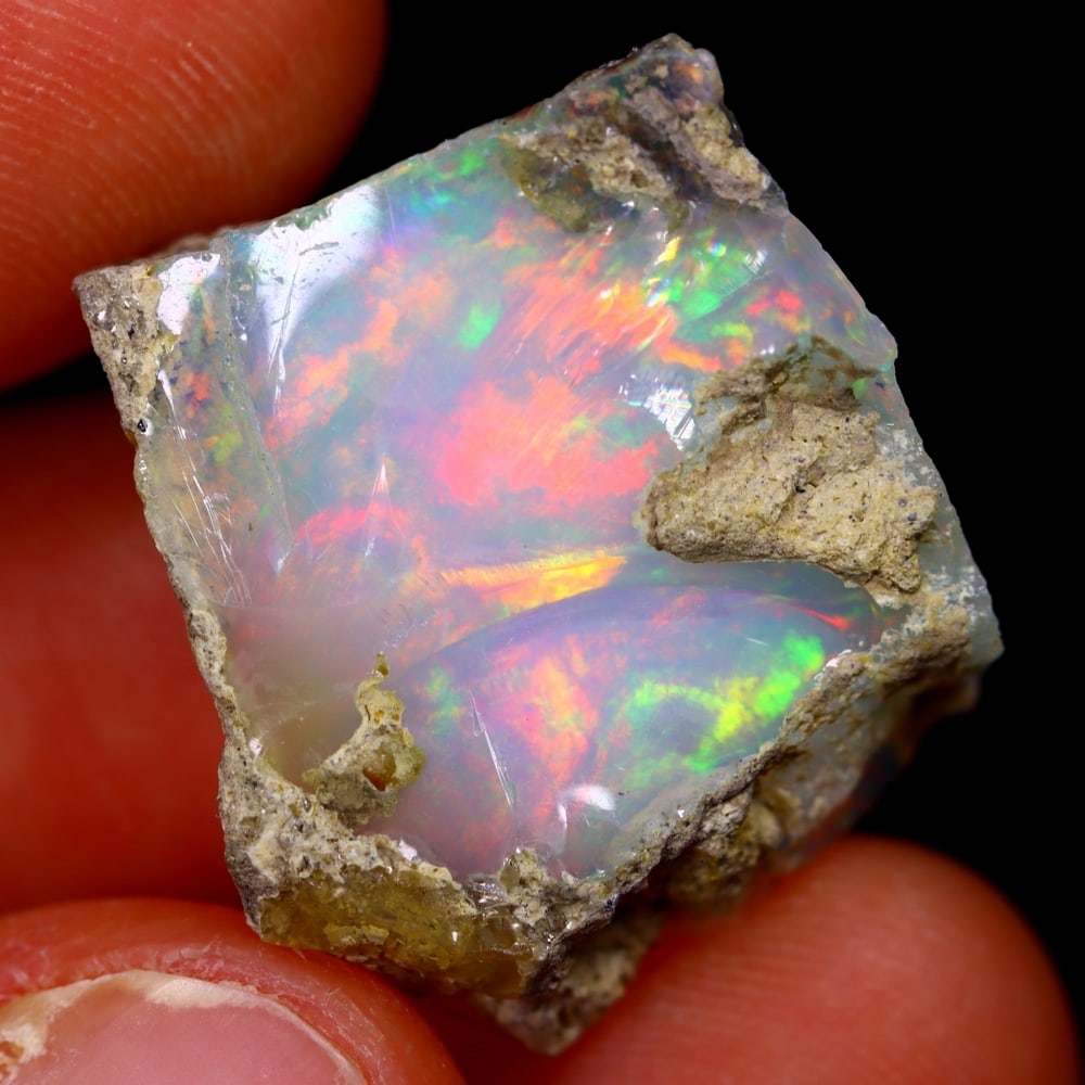 18Ct Rough Opal Specimen - Ethiopian Opal - Mineral Rough: Ksmith Jewels Global Welcome to our auction house, today auction brought to you by Ksmith Jewels Global based in Penang, Malaysia specialize in all kinds of opal and color gemstone both in manufacturi