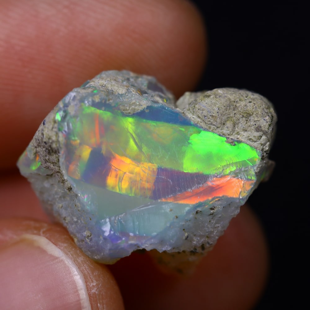 12.5Ct Rough Opal Specimen - Ethiopian Opal - Mineral Rough: Ksmith Jewels Global Welcome to our auction house, today auction brought to you by Ksmith Jewels Global based in Penang, Malaysia specialize in all kinds of opal and color gemstone both in manufacturi