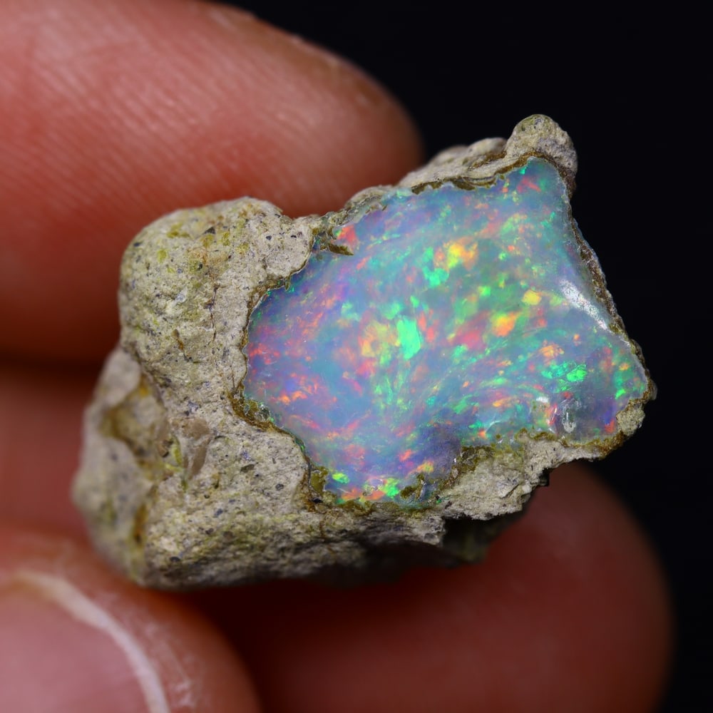 10.8Ct Rough Opal Specimen - Ethiopian Opal - Mineral Rough: Ksmith Jewels Global Welcome to our auction house, today auction brought to you by Ksmith Jewels Global based in Penang, Malaysia specialize in all kinds of opal and color gemstone both in manufacturi