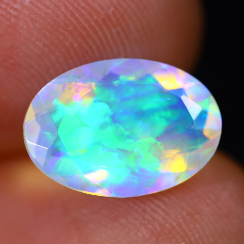 2.14Ct Welo Opal Polished - Ethiopian Opal - Oval Faceted: Ksmith Jewels Global Welcome to our auction house, today auction brought to you by Ksmith Jewels Global based in Penang, Malaysia specialize in all kinds of opal and color gemstone both in manufacturi