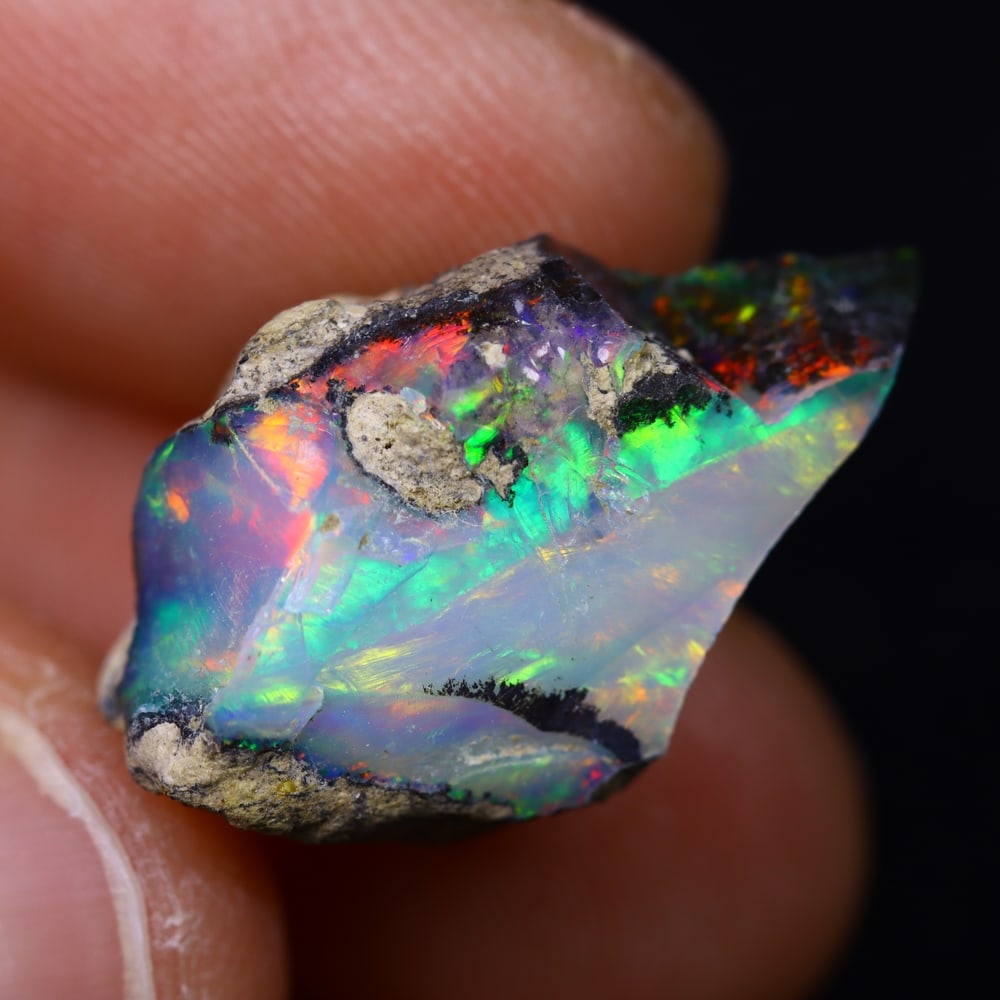 11.2Ct Rough Opal Specimen - Ethiopian Opal - Mineral Rough: Ksmith Jewels Global Welcome to our auction house, today auction brought to you by Ksmith Jewels Global based in Penang, Malaysia specialize in all kinds of opal and color gemstone both in manufacturi