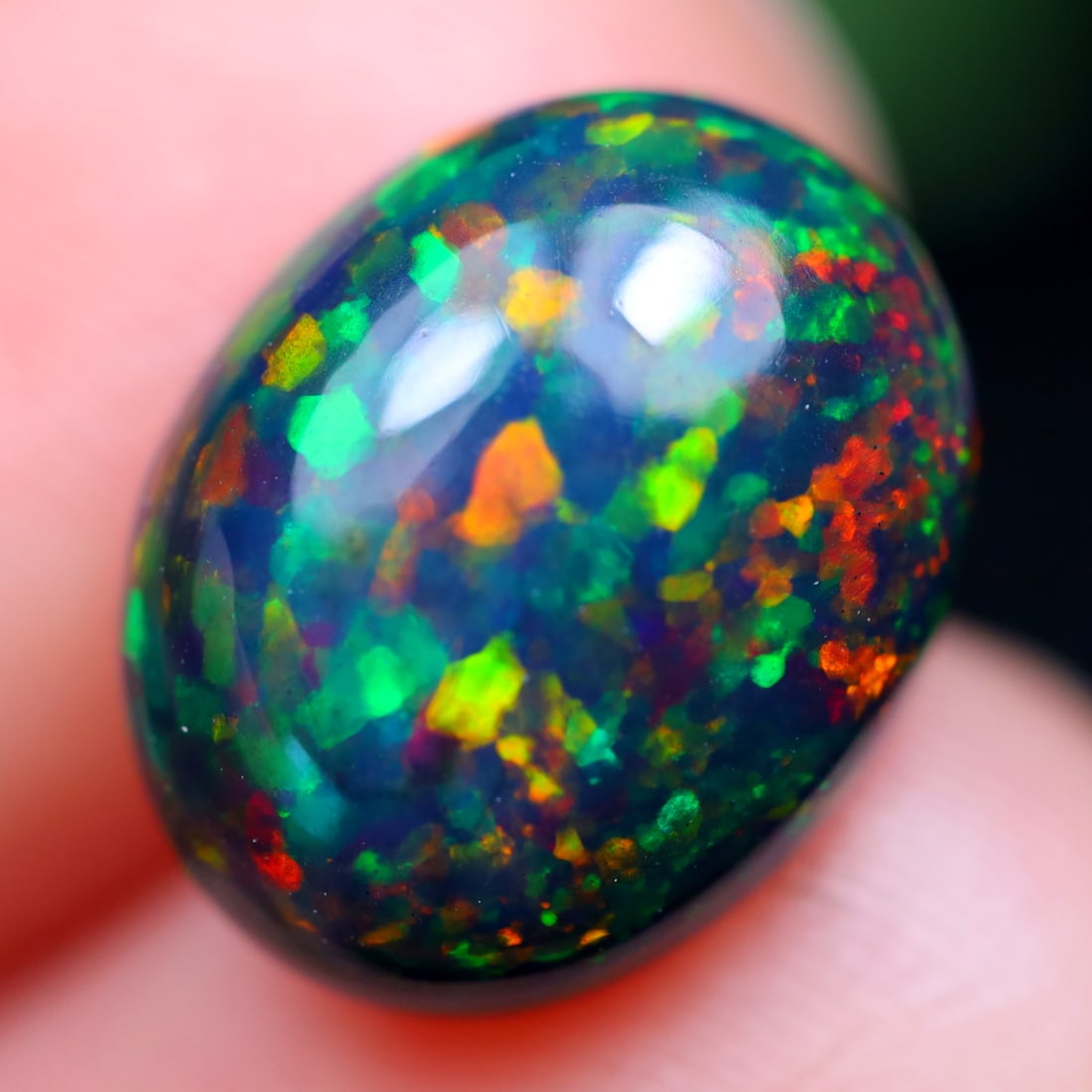 2.40Ct Natural Flashy Rainbow Smoked Ethiopian Welo Opal: Ksmith Jewels Global Welcome to our auction house, today auction brought to you by Ksmith Jewels Global based in Penang, Malaysia specialize in all kinds of opal and color gemstone both in manufacturi