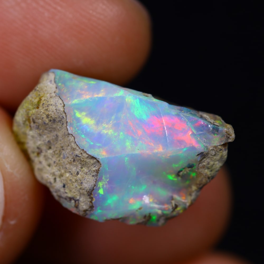10.4Ct Rough Opal Specimen - Ethiopian Opal - Mineral Rough: Ksmith Jewels Global Welcome to our auction house, today auction brought to you by Ksmith Jewels Global based in Penang, Malaysia specialize in all kinds of opal and color gemstone both in manufacturi