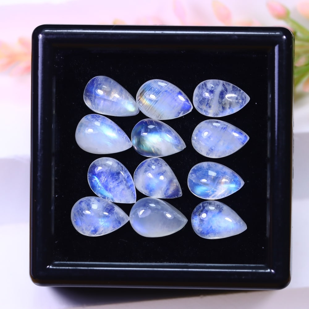 17.38Ct Moonstone Cabochon Set - Polished Cabochon - Oval Cabochon: Ksmith Jewels Global Welcome to our auction house, today auction brought to you by Ksmith Jewels Global based in Penang, Malaysia specialize in all kinds of opal and color gemstone both in manufacturi
