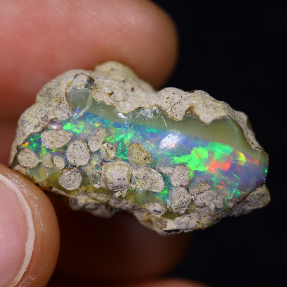 15.4Ct Rough Opal Specimen - Ethiopian Opal - Mineral Rough: Ksmith Jewels Global Welcome to our auction house, today auction brought to you by Ksmith Jewels Global based in Penang, Malaysia specialize in all kinds of opal and color gemstone both in manufacturi