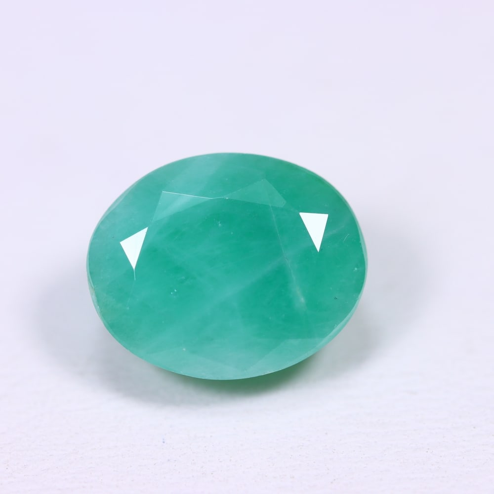 5.97Ct Brazilian Sakota Emerald - Natural Emerald: Ksmith Jewels Global Welcome to our auction house, today auction brought to you by Ksmith Jewels Global based in Penang, Malaysia specialize in all kinds of opal and color gemstone both in manufacturi