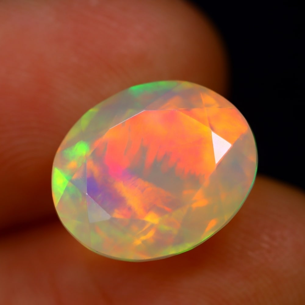 4.83Ct Welo Opal Polished - Ethiopian Opal - Oval Faceted (1 of 5)