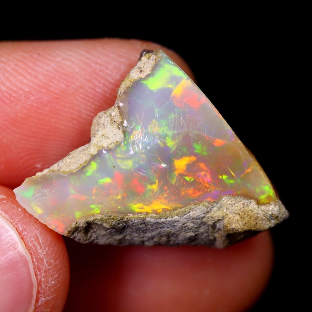 14Ct Rough Opal Specimen - Ethiopian Opal - Mineral Rough: Ksmith Jewels Global Welcome to our auction house, today auction brought to you by Ksmith Jewels Global based in Penang, Malaysia specialize in all kinds of opal and color gemstone both in manufacturi