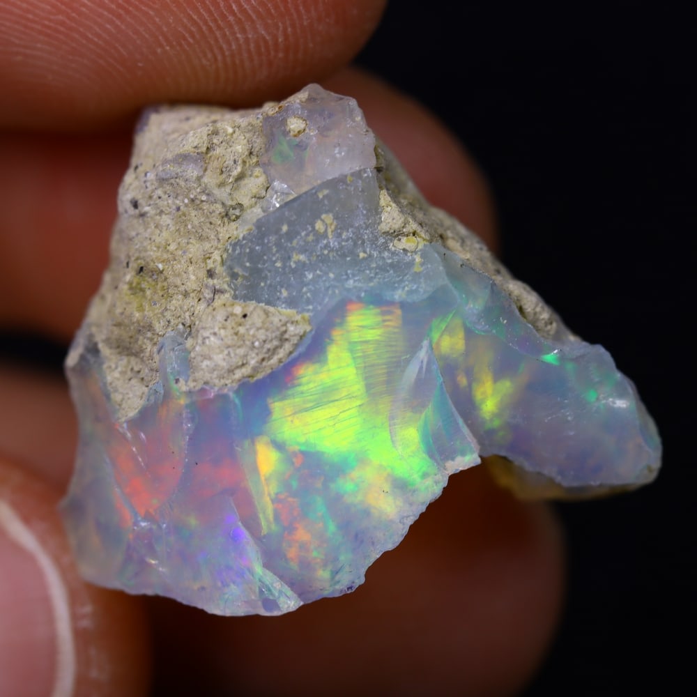 20.8Ct Rough Opal Specimen - Ethiopian Opal - Mineral Rough: Ksmith Jewels Global Welcome to our auction house, today auction brought to you by Ksmith Jewels Global based in Penang, Malaysia specialize in all kinds of opal and color gemstone both in manufacturi