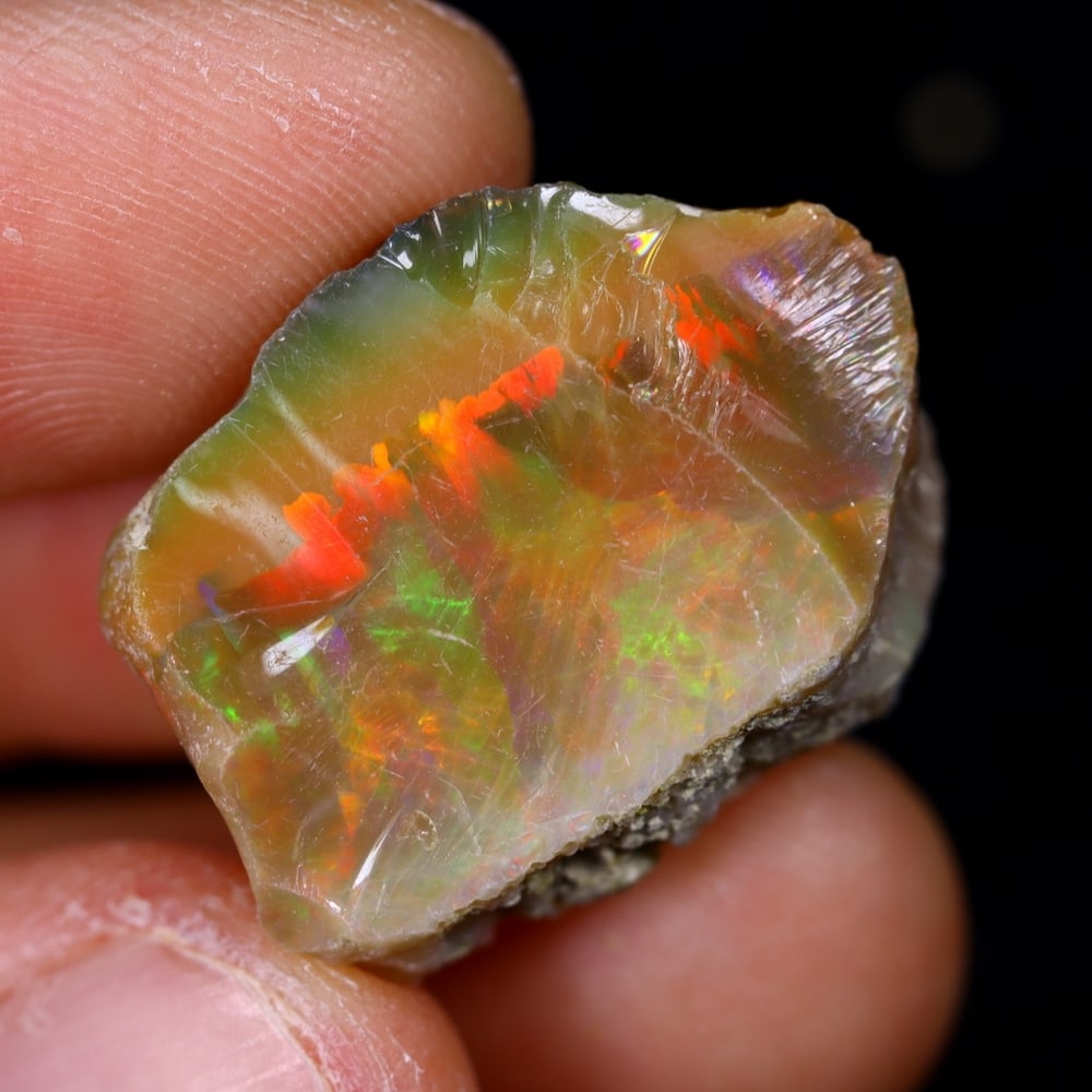 19Ct Rough Opal Specimen - Ethiopian Opal - Mineral Rough: Ksmith Jewels Global Welcome to our auction house, today auction brought to you by Ksmith Jewels Global based in Penang, Malaysia specialize in all kinds of opal and color gemstone both in manufacturi