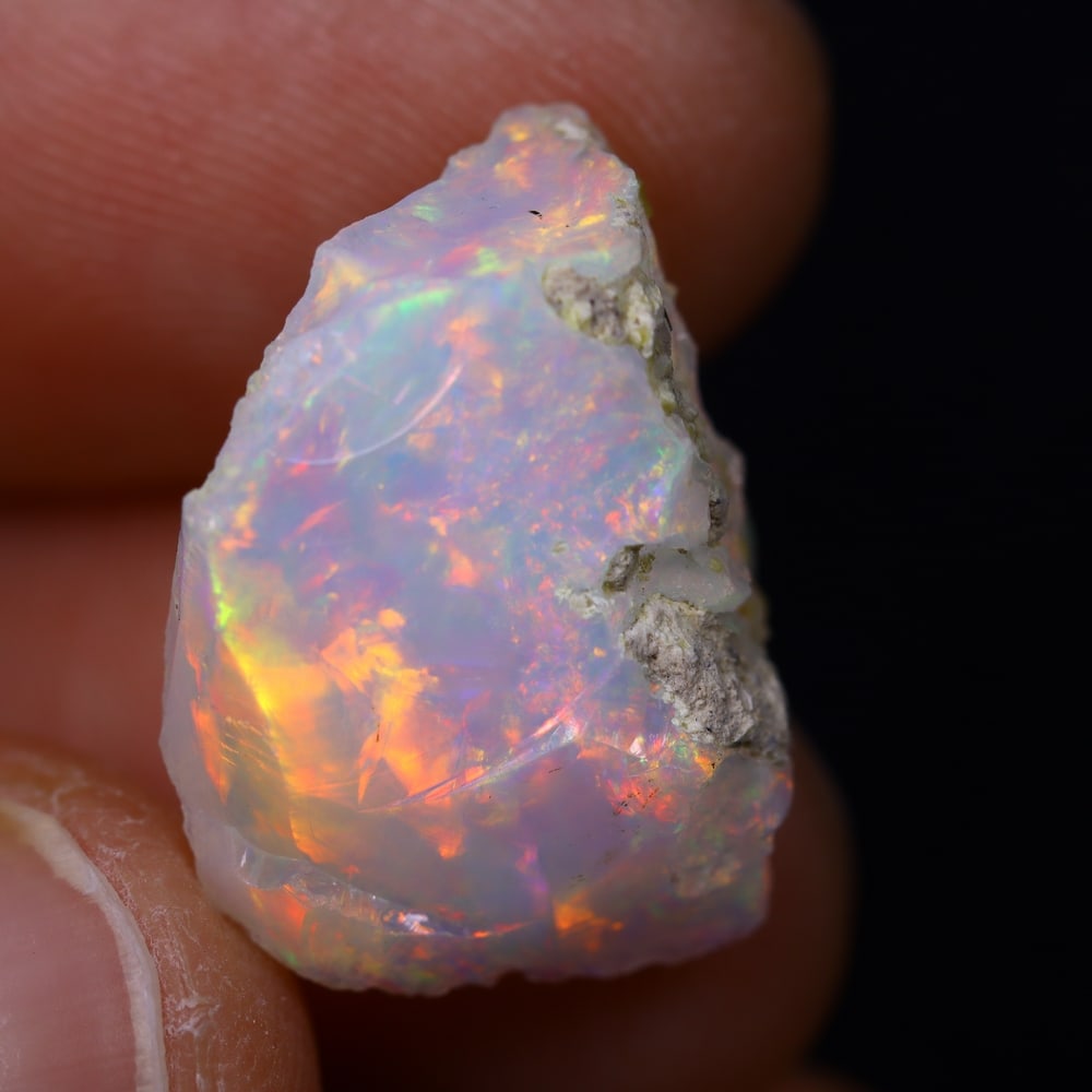 8.4Ct Rough Opal Specimen - Ethiopian Opal - Mineral Rough: Ksmith Jewels Global Welcome to our auction house, today auction brought to you by Ksmith Jewels Global based in Penang, Malaysia specialize in all kinds of opal and color gemstone both in manufacturi