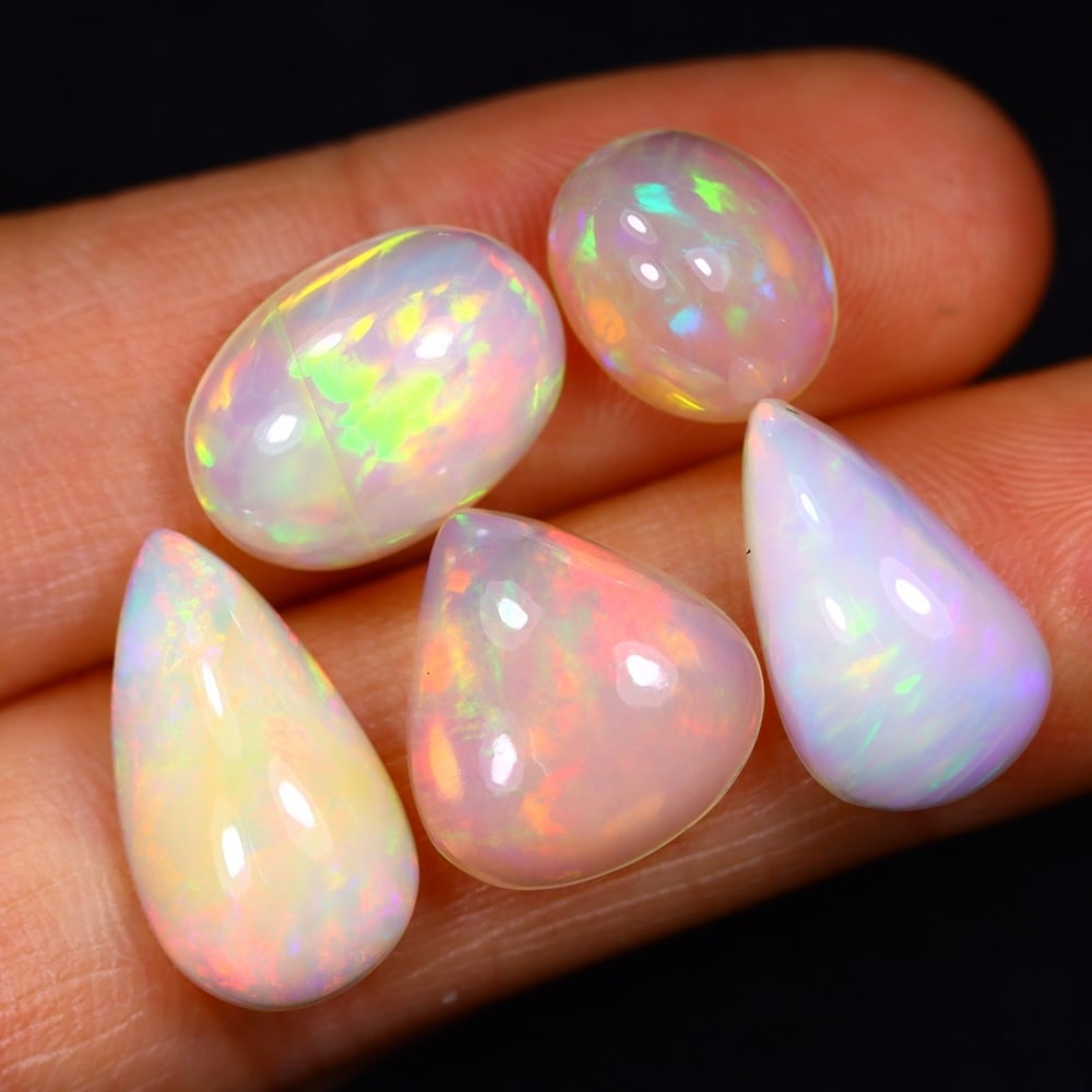 16.18Ct Group of 5 Welo Opal Polished - Ethiopian Opal: Ksmith Jewels Global Welcome to our auction house, today auction brought to you by Ksmith Jewels Global based in Penang, Malaysia specialize in all kinds of opal and color gemstone both in manufacturi