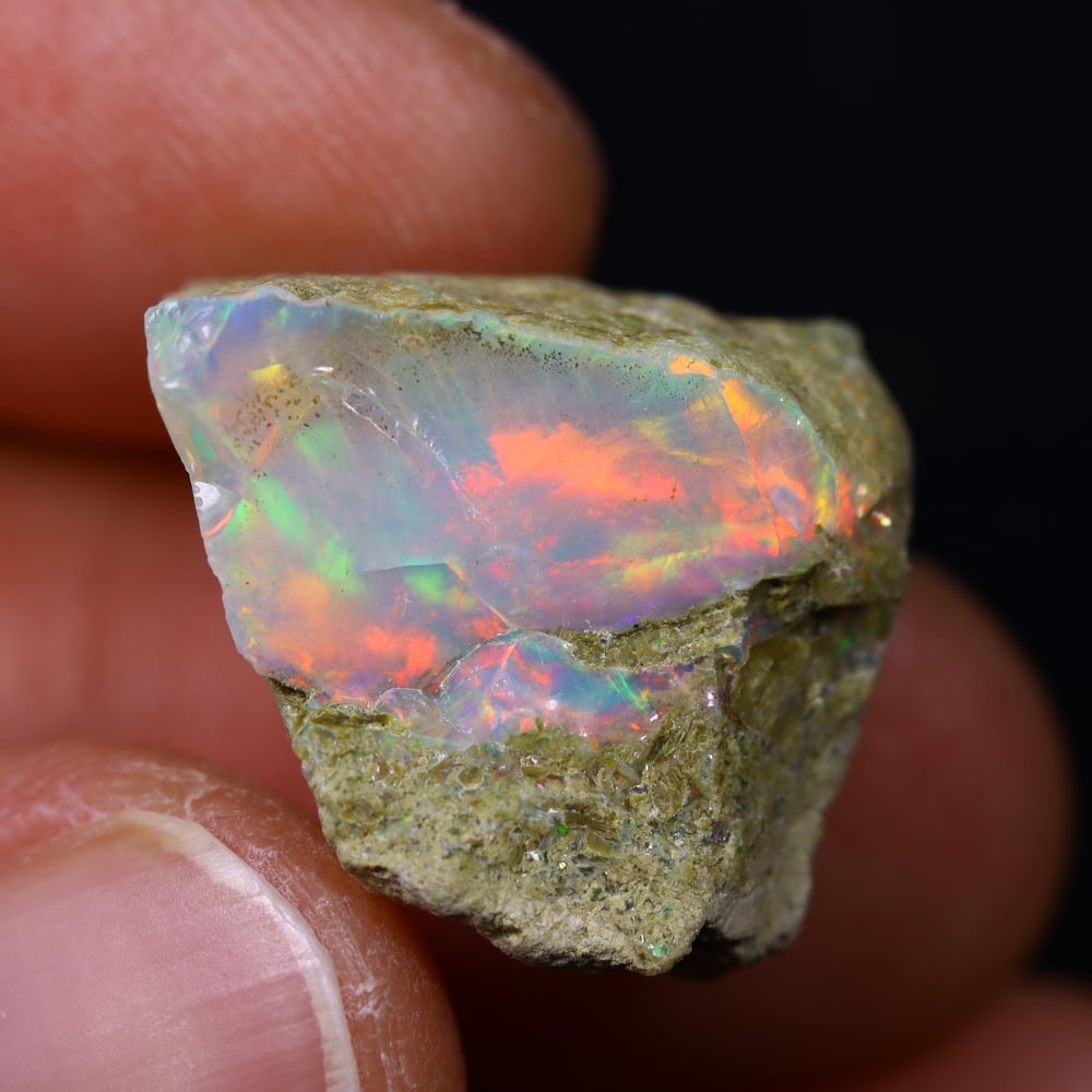13.7Ct Rough Opal Specimen - Ethiopian Opal - Mineral Rough: Ksmith Jewels Global Welcome to our auction house, today auction brought to you by Ksmith Jewels Global based in Penang, Malaysia specialize in all kinds of opal and color gemstone both in manufacturi