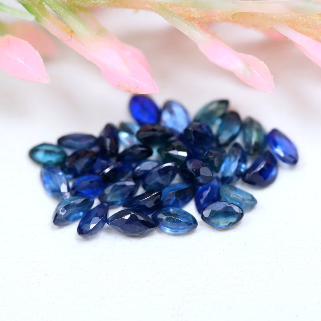 Blue Sapphire 2.87Ct Natural Blue Sapphire Lots: Ksmith Jewels Global Welcome to our auction house, today auction brought to you by Ksmith Jewels Global based in Penang, Malaysia specialize in all kinds of opal and color gemstone both in manufacturi
