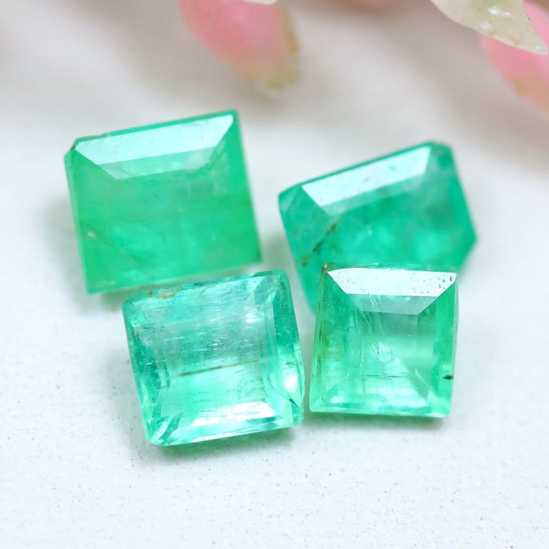 Emerald 1.15Ct Natural Afghanistan Green Emerald Gemstone Lot (1 of 2)