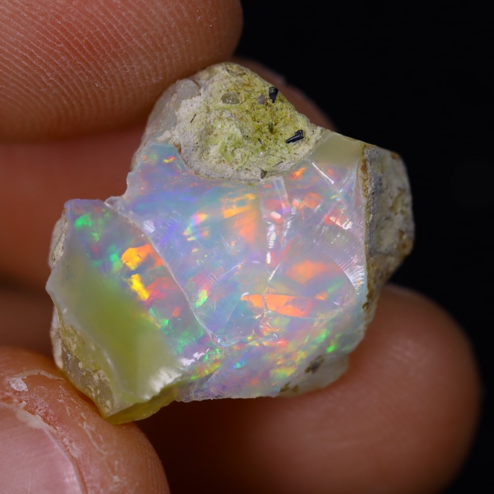 10Ct Rough Opal Specimen - Ethiopian Opal - Mineral Rough: Ksmith Jewels Global Welcome to our auction house, today auction brought to you by Ksmith Jewels Global based in Penang, Malaysia specialize in all kinds of opal and color gemstone both in manufacturi