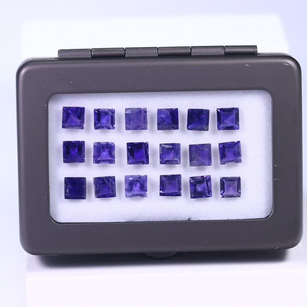 18.23Ct Iolite Set - Polished Faceted: Ksmith Jewels Global Welcome to our auction house, today auction brought to you by Ksmith Jewels Global based in Penang, Malaysia specialize in all kinds of opal and color gemstone both in manufacturi