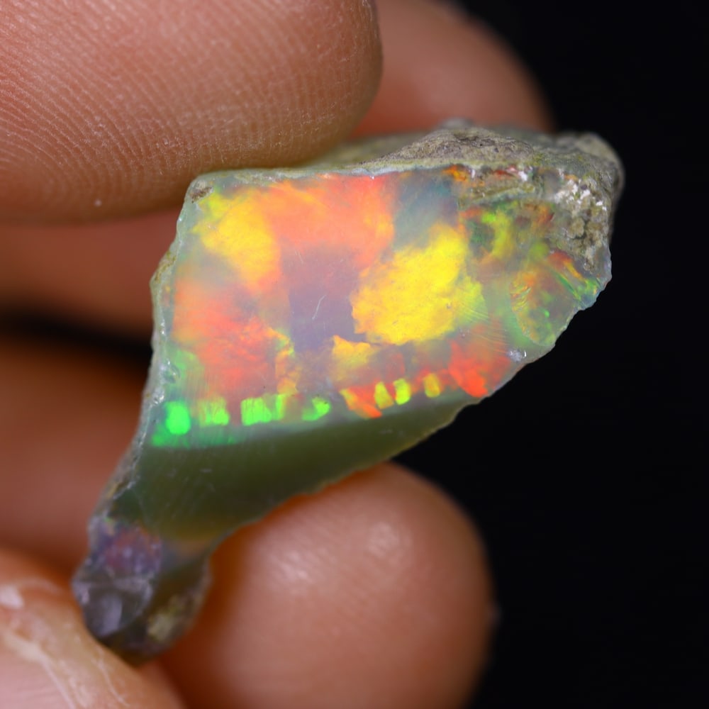 11.4Ct Rough Opal Specimen - Ethiopian Opal - Mineral Rough: Ksmith Jewels Global Welcome to our auction house, today auction brought to you by Ksmith Jewels Global based in Penang, Malaysia specialize in all kinds of opal and color gemstone both in manufacturi