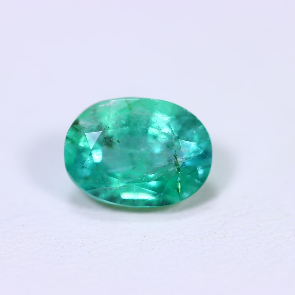 2.29Ct Zambian Emerald - Polished Faceted - Oval Faceted: Ksmith Jewels Global Welcome to our auction house, today auction brought to you by Ksmith Jewels Global based in Penang, Malaysia specialize in all kinds of opal and color gemstone both in manufacturi