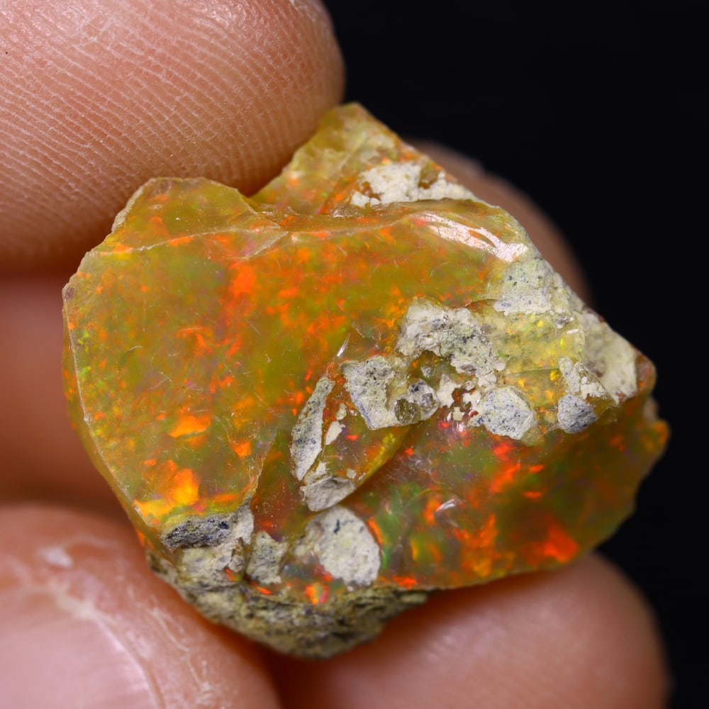 11.5Ct Rough Opal Specimen - Ethiopian Opal - Mineral Rough: Ksmith Jewels Global Welcome to our auction house, today auction brought to you by Ksmith Jewels Global based in Penang, Malaysia specialize in all kinds of opal and color gemstone both in manufacturi