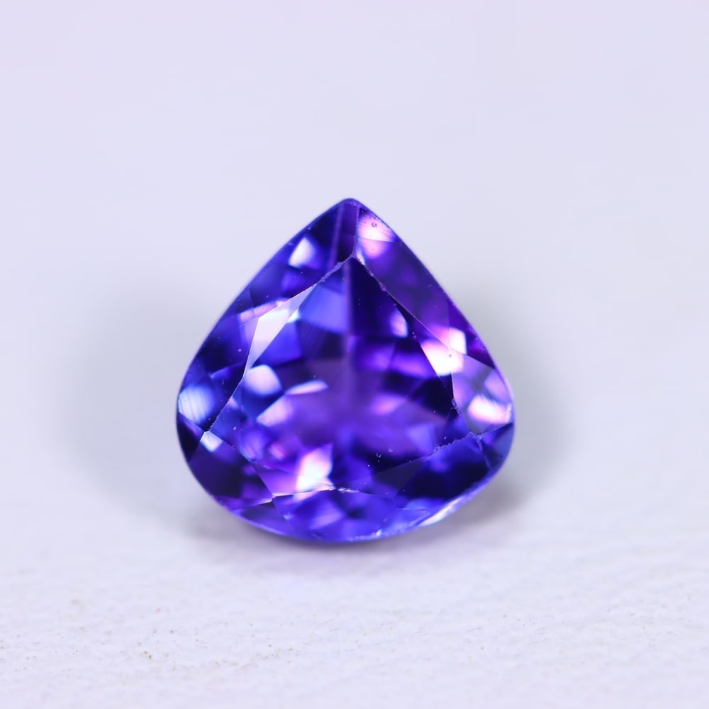 1.20Ct Tanzanite Faceted - Pear Polished: Ksmith Jewels Global Welcome to our auction house, today auction brought to you by Ksmith Jewels Global based in Penang, Malaysia specialize in all kinds of opal and color gemstone both in manufacturi