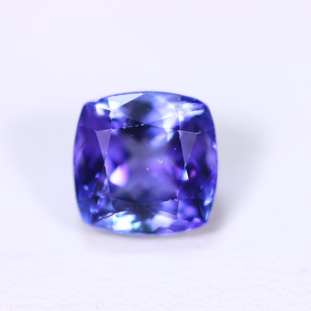 1.80Ct Tanzanite Faceted - Square Polished: Ksmith Jewels Global Welcome to our auction house, today auction brought to you by Ksmith Jewels Global based in Penang, Malaysia specialize in all kinds of opal and color gemstone both in manufacturi