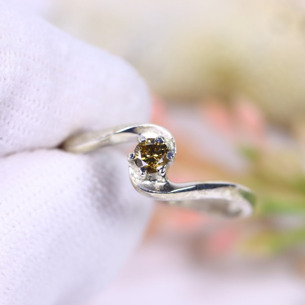 1.3g Natural Diamond Sterling Silver 925 Ring - Size US 6.25 - Total Diamond 0.12ct: Ksmith Jewels Global Welcome to our auction house, today auction brought to you by Ksmith Jewels Global based in Penang, Malaysia specialize in all kinds of opal, diamond and color gemstone both in ma