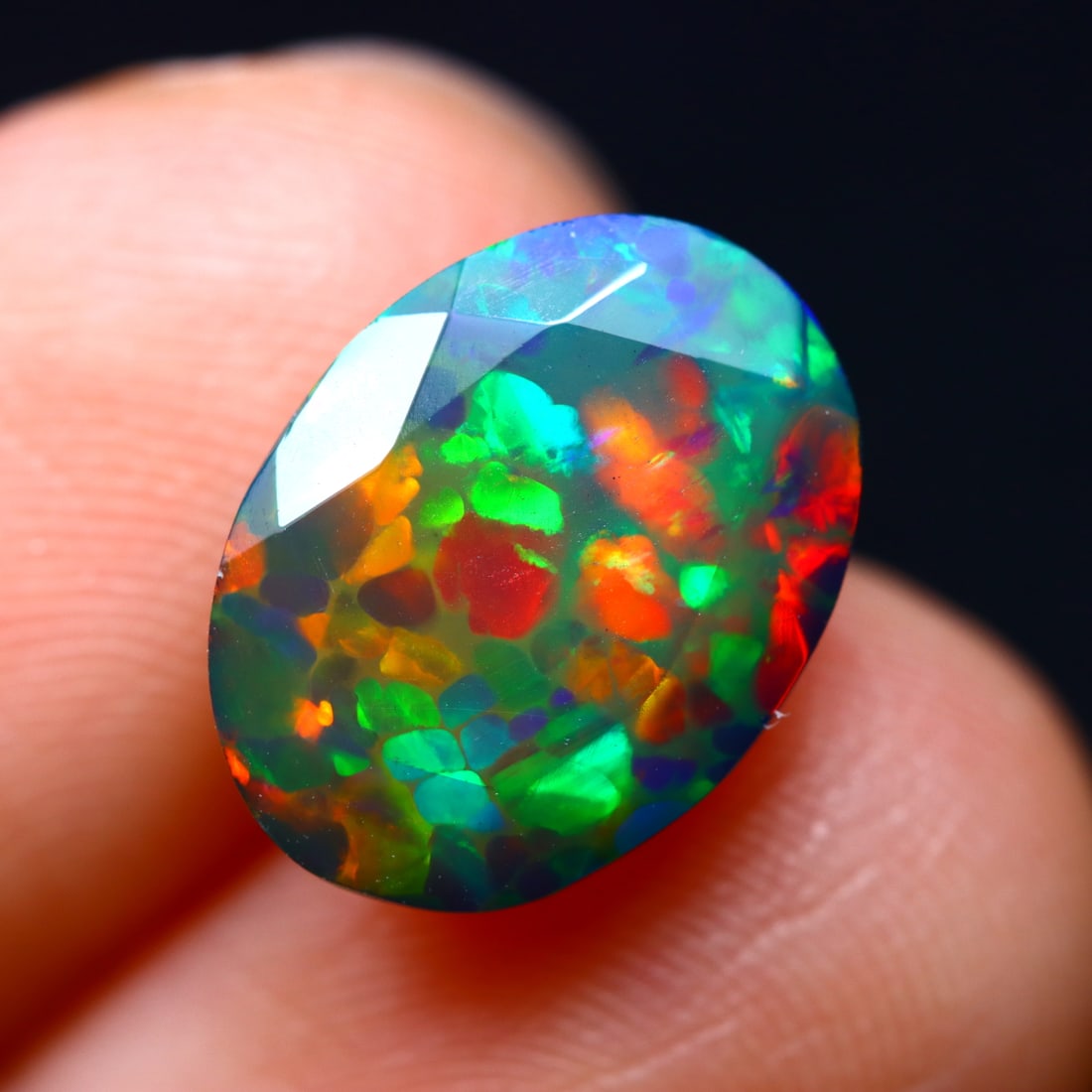 2.32Ct Natural Flashy Rainbow Ethiopian Smoked Facted Welo Opal (1 of 4)