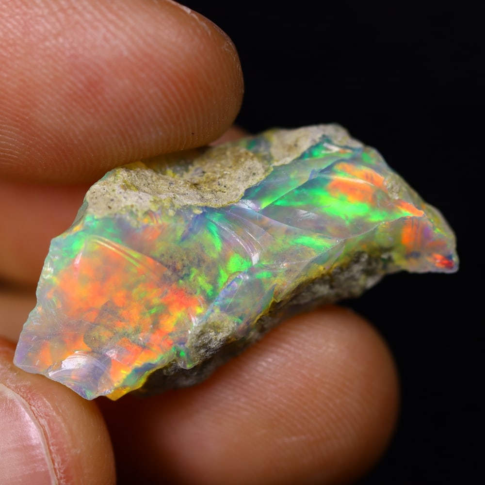 10.9Ct Rough Opal Specimen - Ethiopian Opal - Mineral Rough: Ksmith Jewels Global Welcome to our auction house, today auction brought to you by Ksmith Jewels Global based in Penang, Malaysia specialize in all kinds of opal and color gemstone both in manufacturi