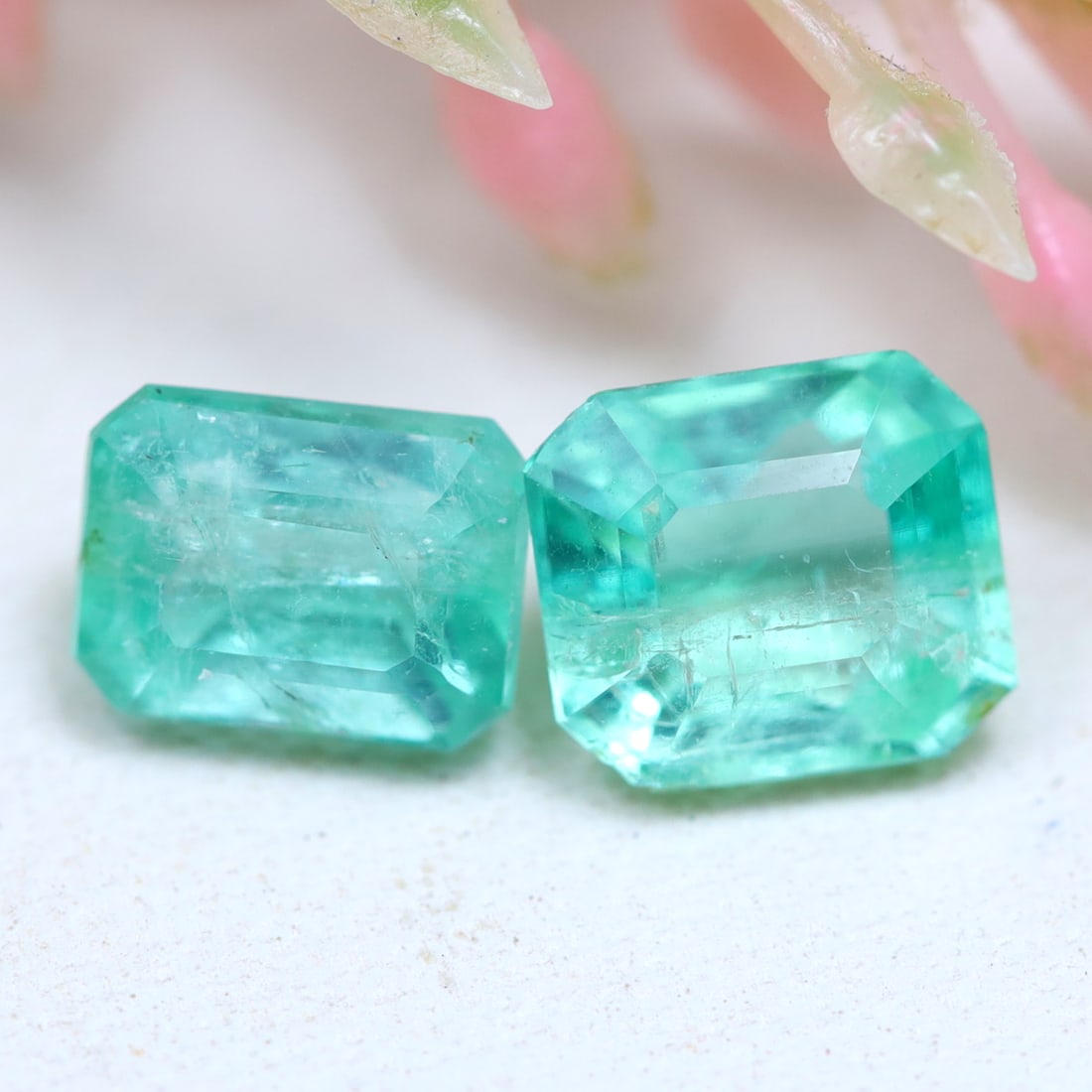 Emerald 1.47Ct Natural Afghanistan Green Emerald Gemstone: Ksmith Jewels Global Welcome to our auction house, today auction brought to you by Ksmith Jewels Global based in Penang, Malaysia specialize in all kinds of opal and color gemstone both in manufacturi