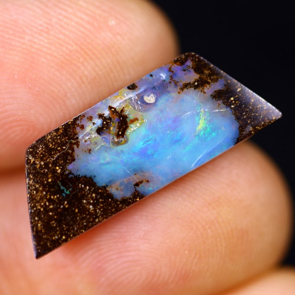 5.25Ct Koroit Boulder Opal Polished - Australian Opal: Ksmith Jewels Global Welcome to our auction house, today auction brought to you by Ksmith Jewels Global based in Penang, Malaysia specialize in all kinds of opal and color gemstone both in manufacturi