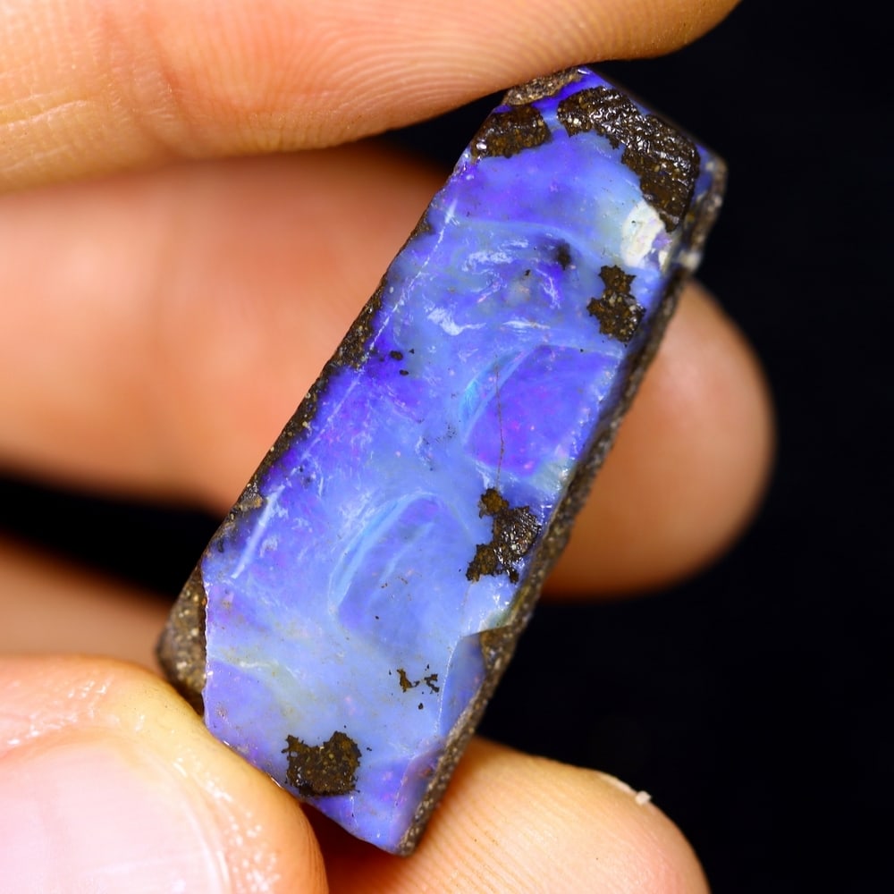 19Ct Winton Boulder Rough Opal - Australian Opal - Freeform Rough: Ksmith Jewels Global Welcome to our auction house, today auction brought to you by Ksmith Jewels Global based in Penang, Malaysia specialize in all kinds of opal and color gemstone both in manufacturi
