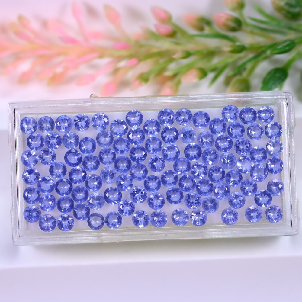 8.19Ct Tanzanite Set - 3mm Round Diamond Cut: Ksmith Jewels Global Welcome to our auction house, today auction brought to you by Ksmith Jewels Global based in Penang, Malaysia specialize in all kinds of opal and color gemstone both in manufacturi