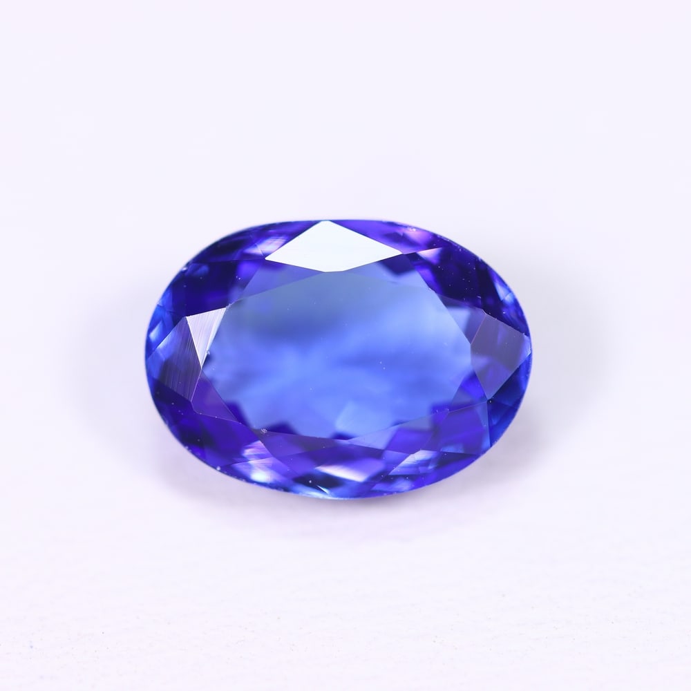 3.69Ct Tanzanite Faceted - Oval Polished: Ksmith Jewels Global Welcome to our auction house, today auction brought to you by Ksmith Jewels Global based in Penang, Malaysia specialize in all kinds of opal and color gemstone both in manufacturi