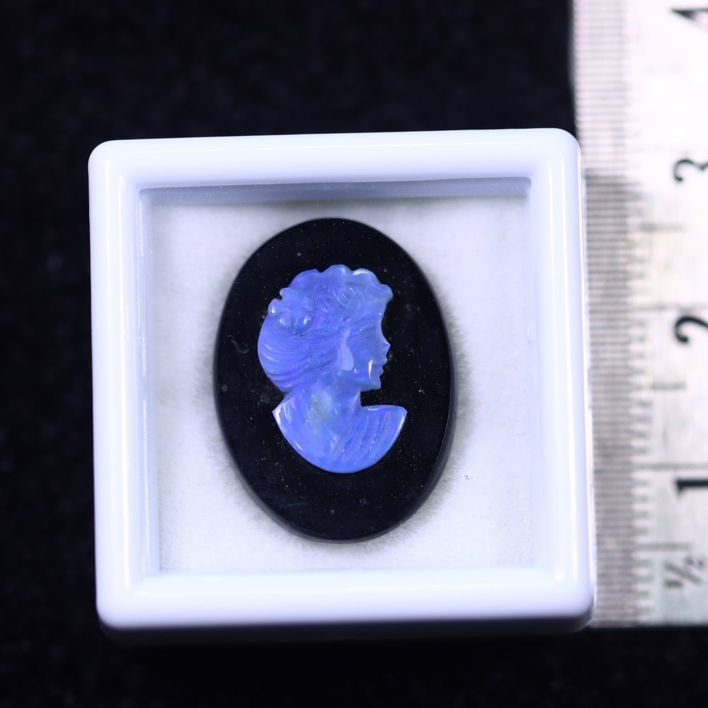 Natural Lightning Ridge Opal Carving on Black Onyx: Ksmith Jewels Global Welcome to our auction house, today auction brought to you by Ksmith Jewels Global based in Penang, Malaysia specialize in all kinds of opal and color gemstone both in manufacturi