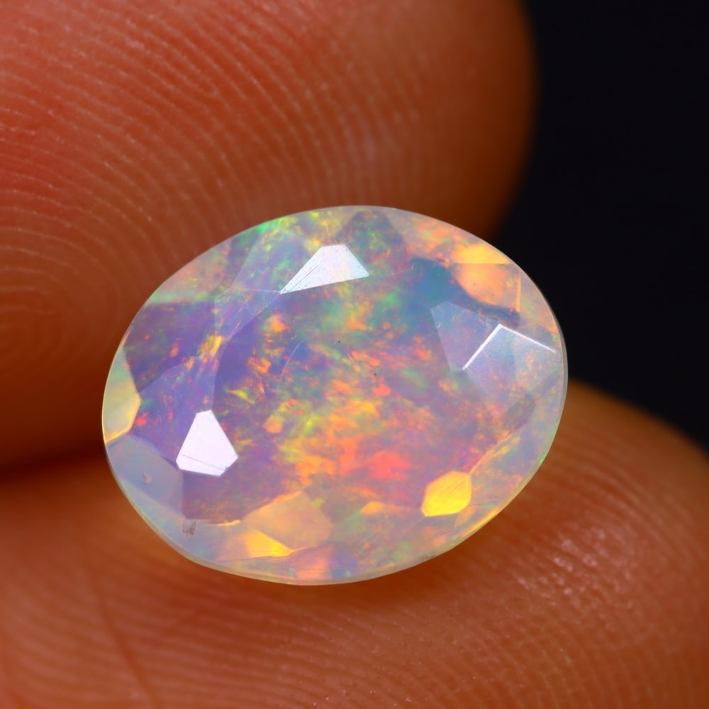 1.52Ct Welo Opal Polished - Ethiopian Opal - Oval Faceted: Ksmith Jewels Global Welcome to our auction house, today auction brought to you by Ksmith Jewels Global based in Penang, Malaysia specialize in all kinds of opal and color gemstone both in manufacturi