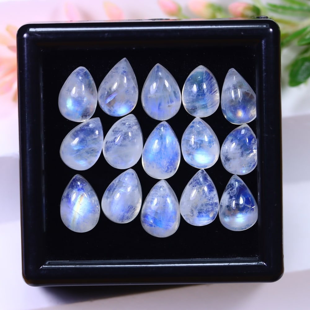 25.31Ct Moonstone Cabochon Set - Polished Cabochon - Oval Cabochon: Ksmith Jewels Global Welcome to our auction house, today auction brought to you by Ksmith Jewels Global based in Penang, Malaysia specialize in all kinds of opal and color gemstone both in manufacturi