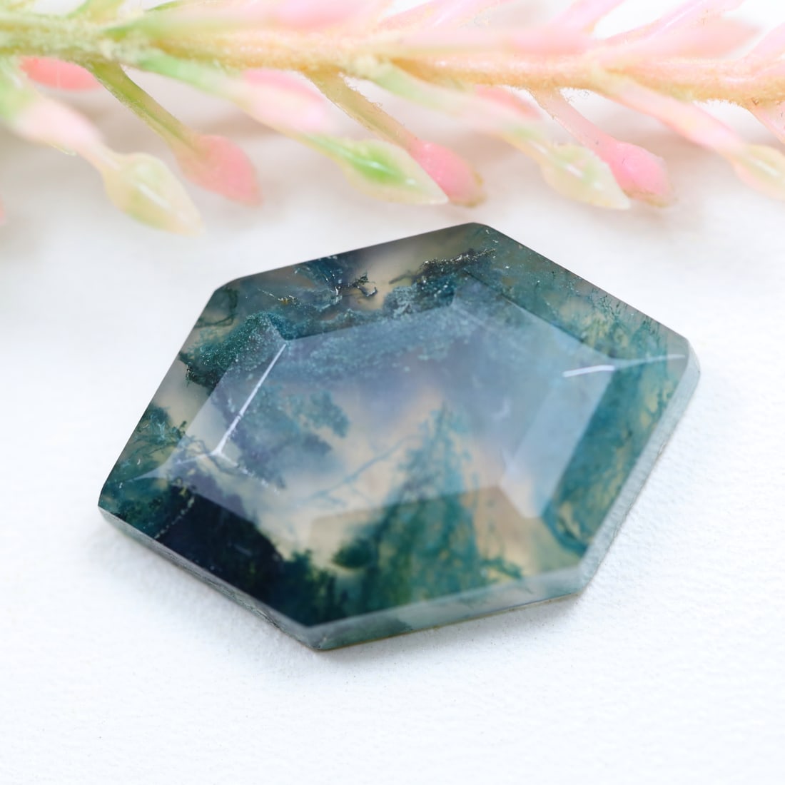 12.83Ct Natural Green Moss Agate - India Gemstone - Fancy Faceted: Ksmith Jewels Global Welcome to our auction house, today auction brought to you by Ksmith Jewels Global based in Penang, Malaysia specialize in all kinds of opal and color gemstone both in manufacturi