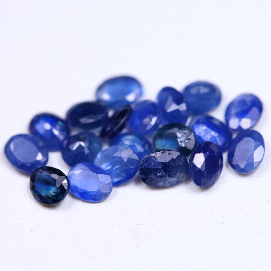 5.53Ct Natural Normal Heated Blue Oval Madagascar Sapphire OT7014: Ksmith Jewels Global Welcome to our auction house, today auction brought to you by Ksmith Jewels Global based in Penang, Malaysia specialize in all kinds of opal and color gemstone both in manufacturi