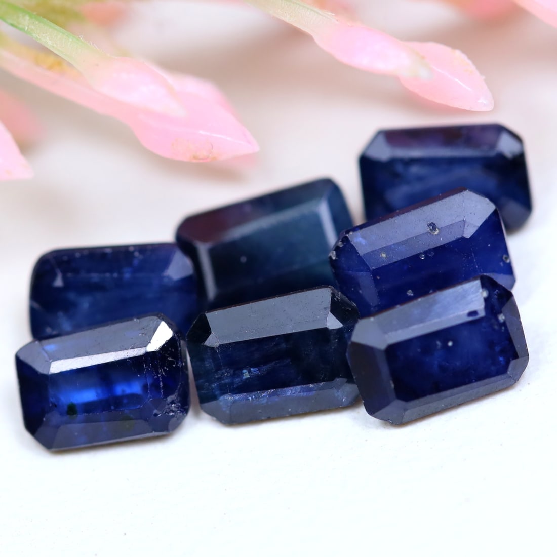 5.57Ct Natural Normal Heated Blue Emerald Cut Madagascar Sapphire: Ksmith Jewels Global Welcome to our auction house, today auction brought to you by Ksmith Jewels Global based in Penang, Malaysia specialize in all kinds of opal and color gemstone both in manufacturi