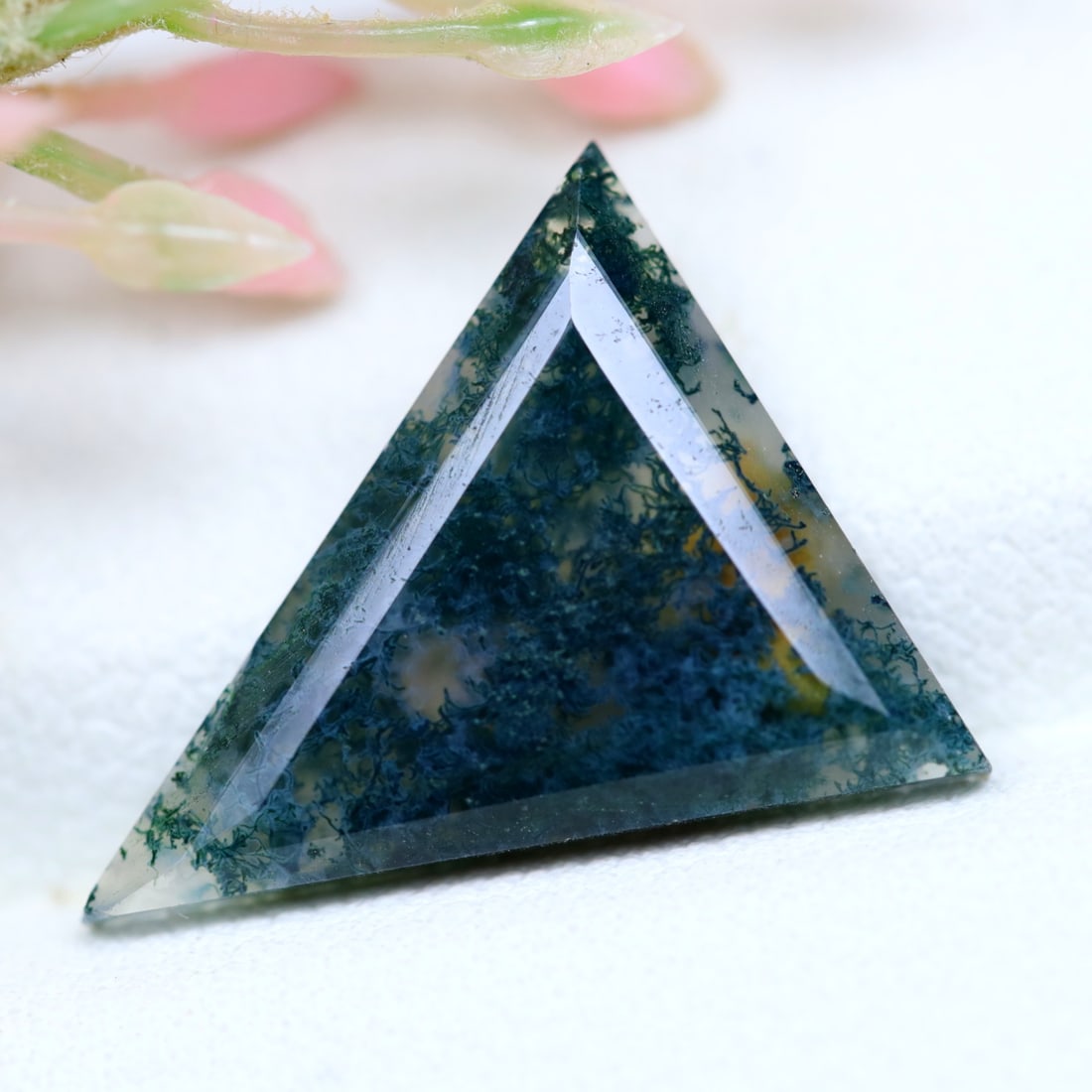 3.88Ct Natural Green Moss Agate - India Gemstone - Fancy Faceted: Ksmith Jewels Global Welcome to our auction house, today auction brought to you by Ksmith Jewels Global based in Penang, Malaysia specialize in all kinds of opal and color gemstone both in manufacturi