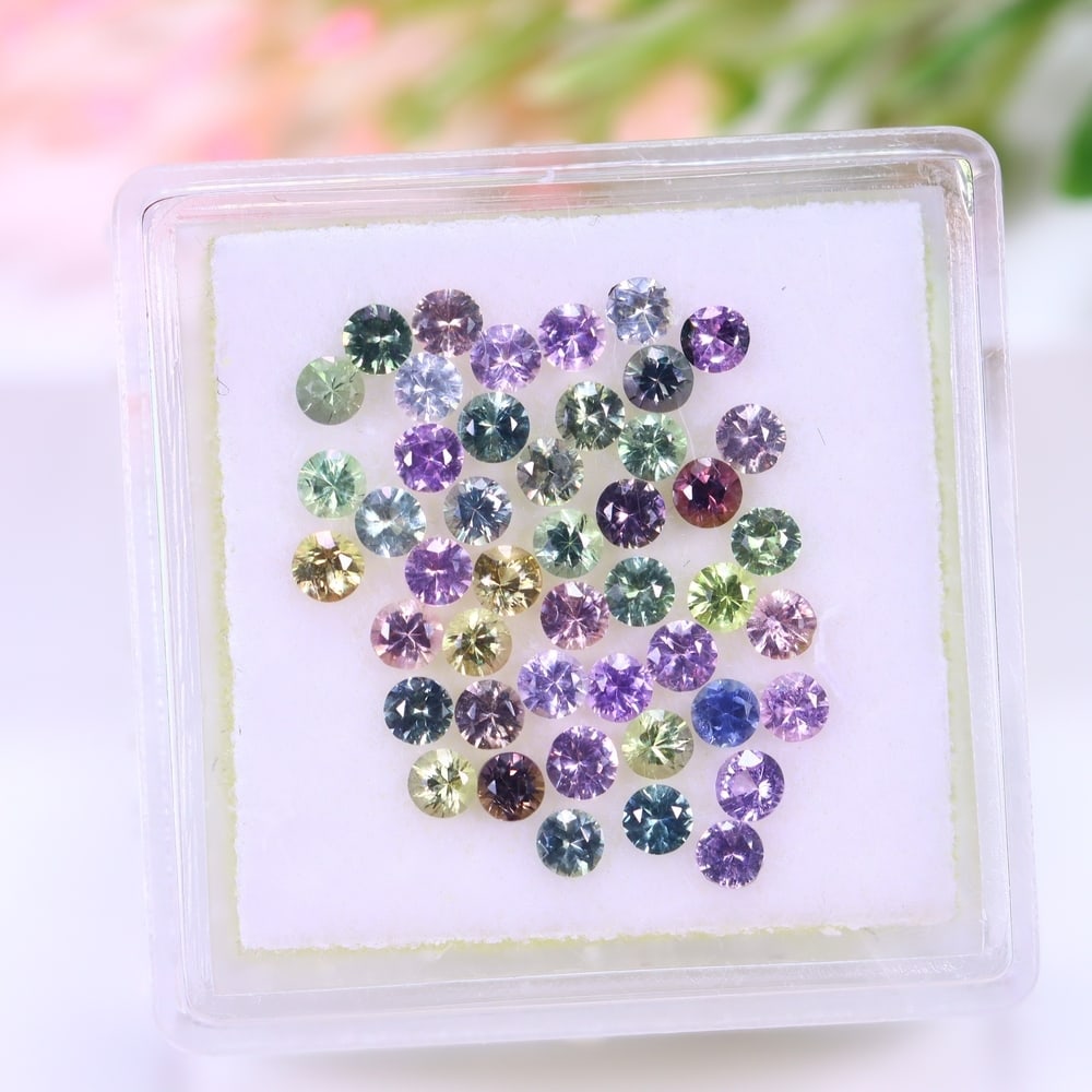 2.18Ct Fancy Sapphire Set - 2.2mm Round Diamond Cut: Ksmith Jewels Global Welcome to our auction house, today auction brought to you by Ksmith Jewels Global based in Penang, Malaysia specialize in all kinds of opal and color gemstone both in manufacturi