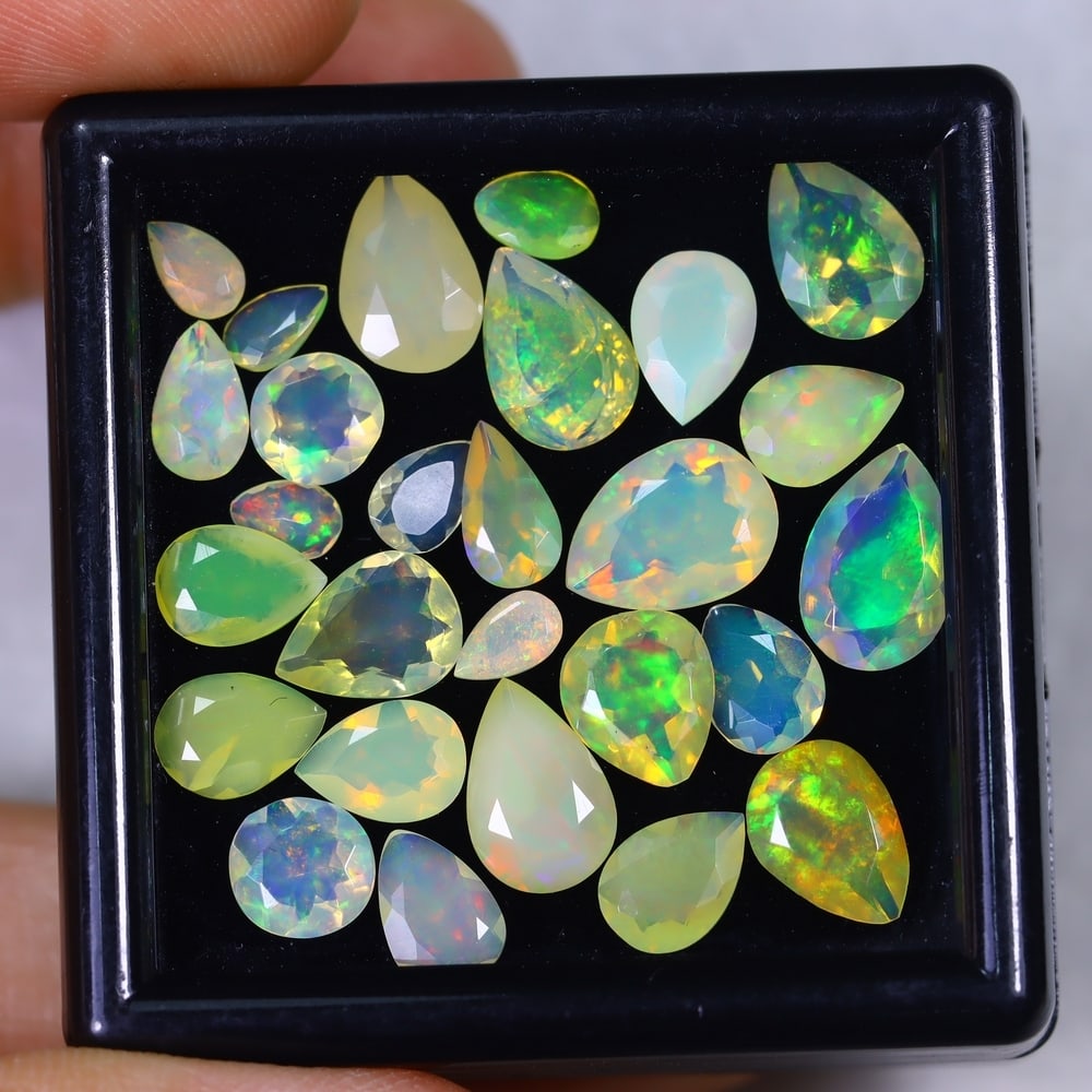 11.82Ct Welo Opal Lot - Ethiopian Opal - Pear Faceted: Ksmith Jewels Global Welcome to our auction house, today auction brought to you by Ksmith Jewels Global based in Penang, Malaysia specialize in all kinds of opal and color gemstone both in manufacturi